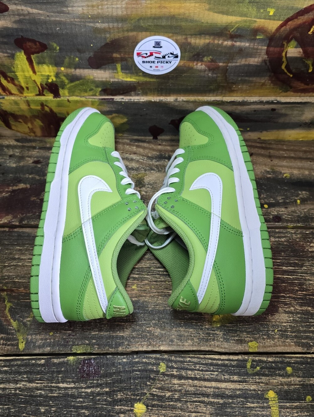Nike Dunk Low Chlorophyll White Green DH9765-301 GS Size 4.5Y=Women's 6 Used - Picture 4 of 8